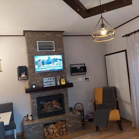 Mina Villa *